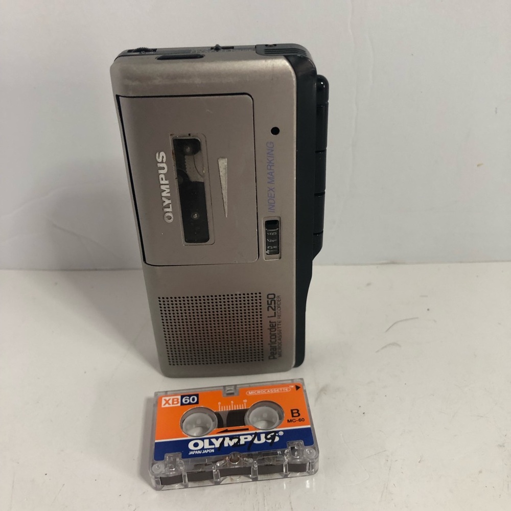 Olympus Pearlcoder L250 Microcassette Recorder